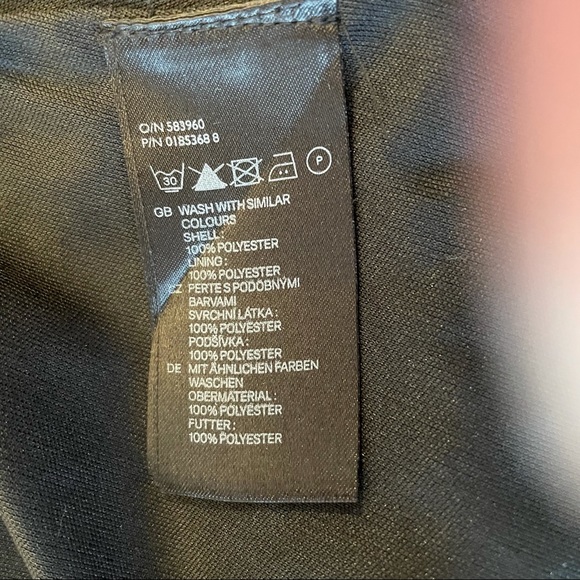 H&M black halter neck dress. Size 4 - Picture 7 of 8